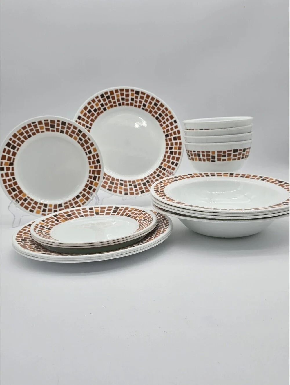 Corelle Precious Colours Amber Orange 16-Pc Dinnerware Set Made In USA 2013-2015